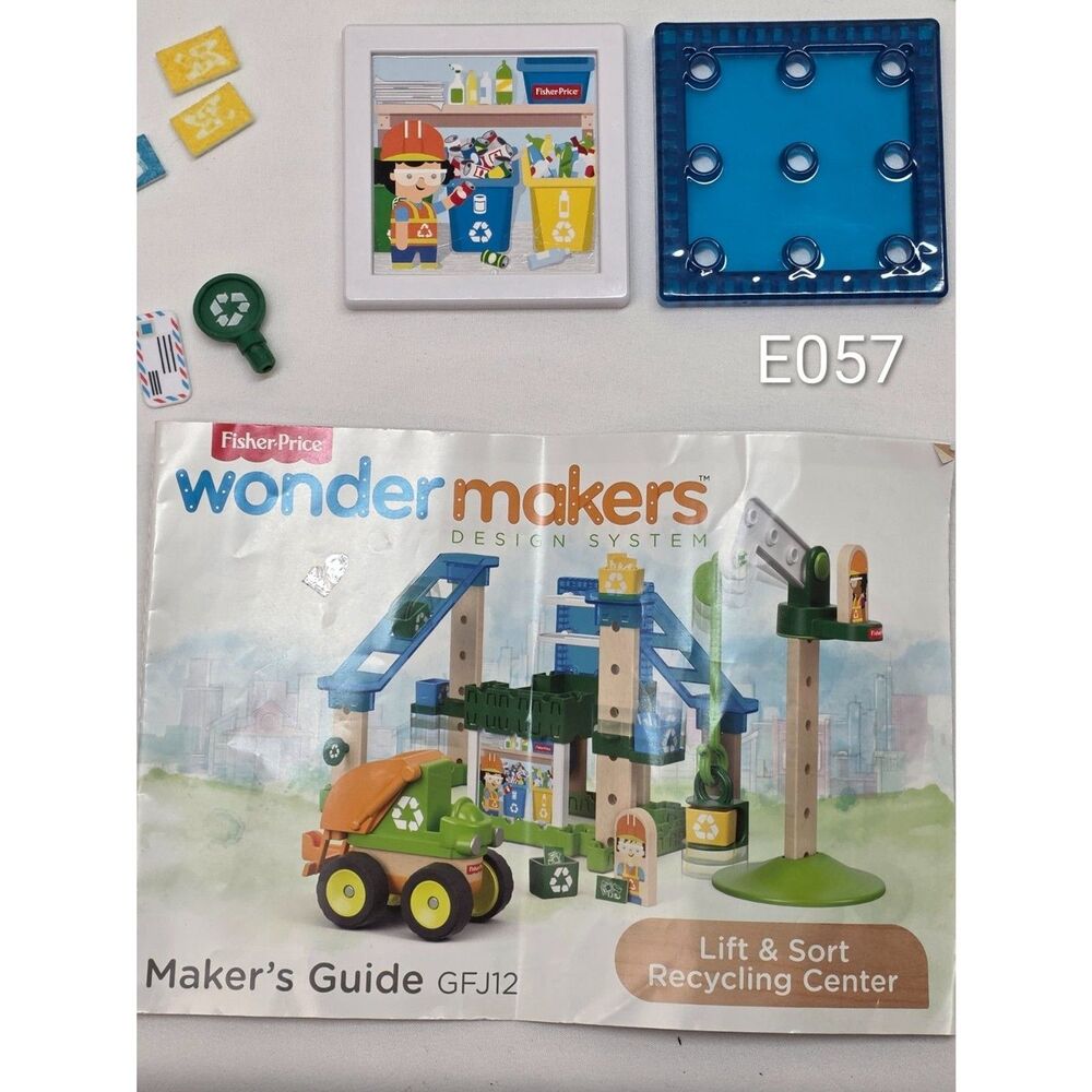 Fisher Price Wonder Makers Recycling Center Lift and Sort Building Set 35+ Pcs